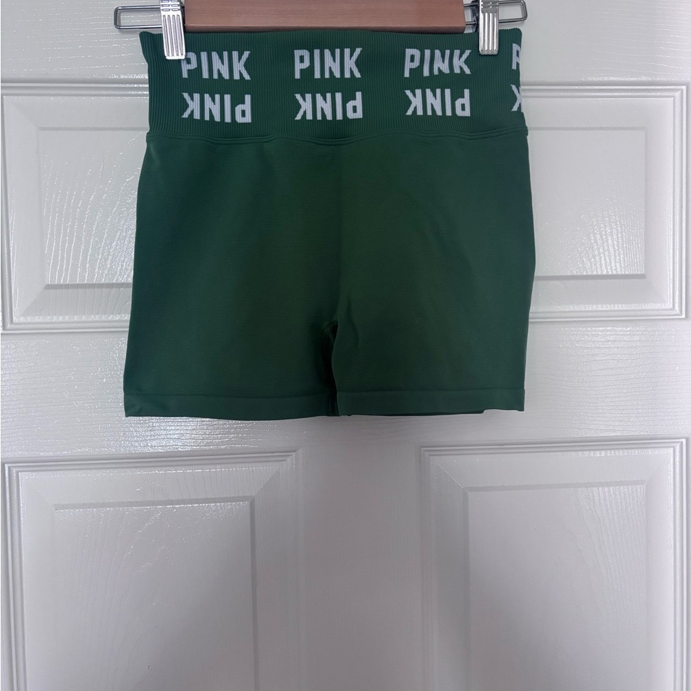 PINK Gym short SZ S - Like New